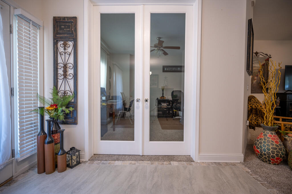 WINDMEADOWS - Residential