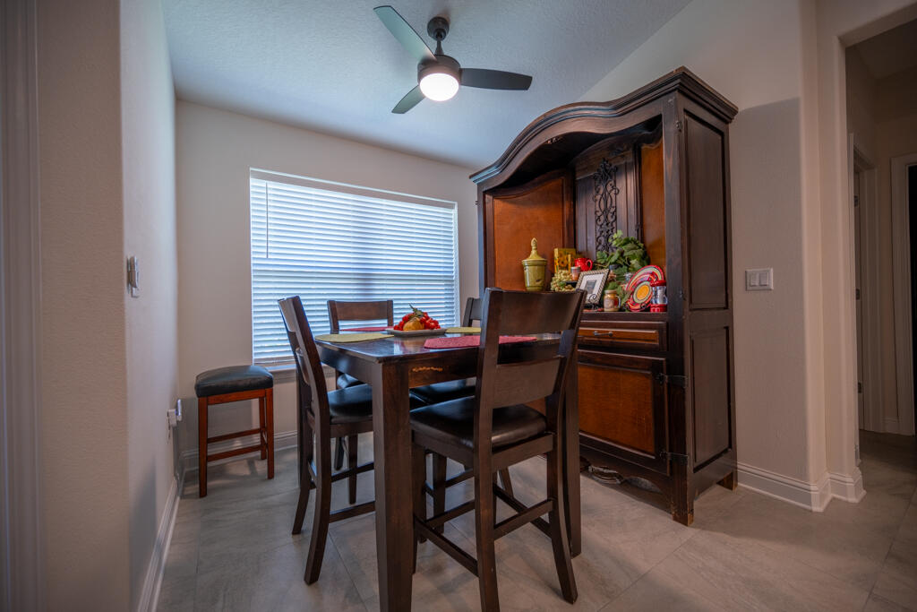 WINDMEADOWS - Residential