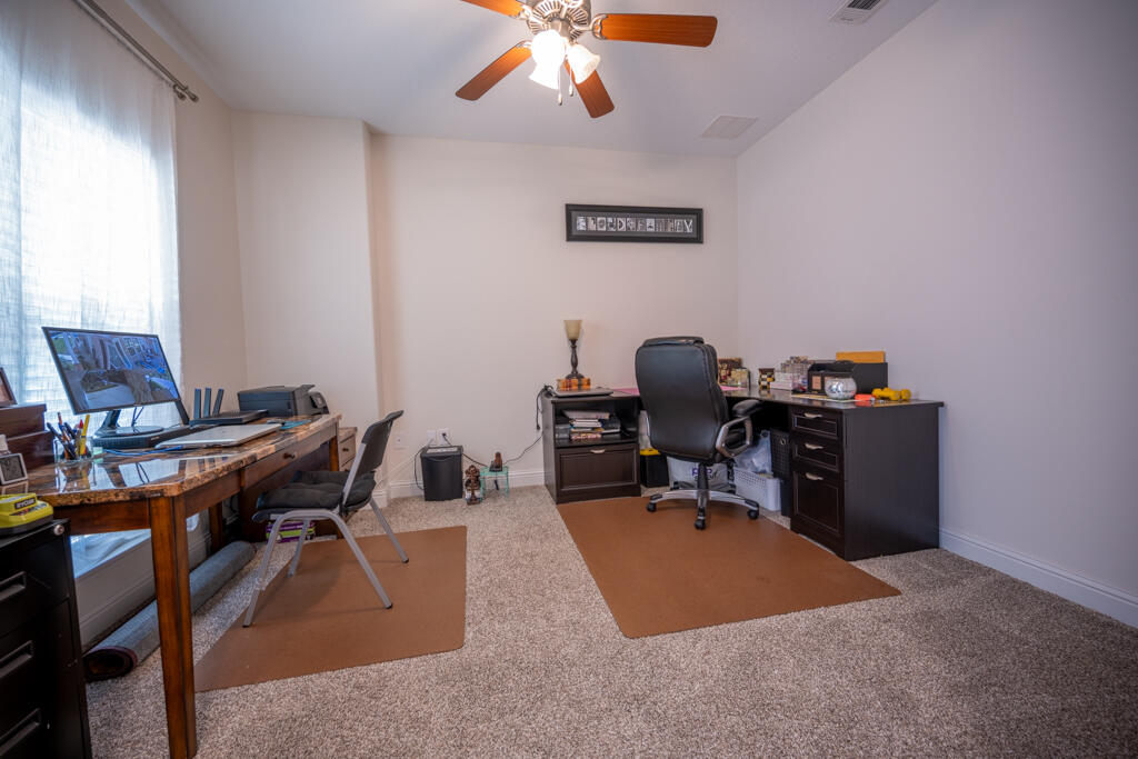 WINDMEADOWS - Residential