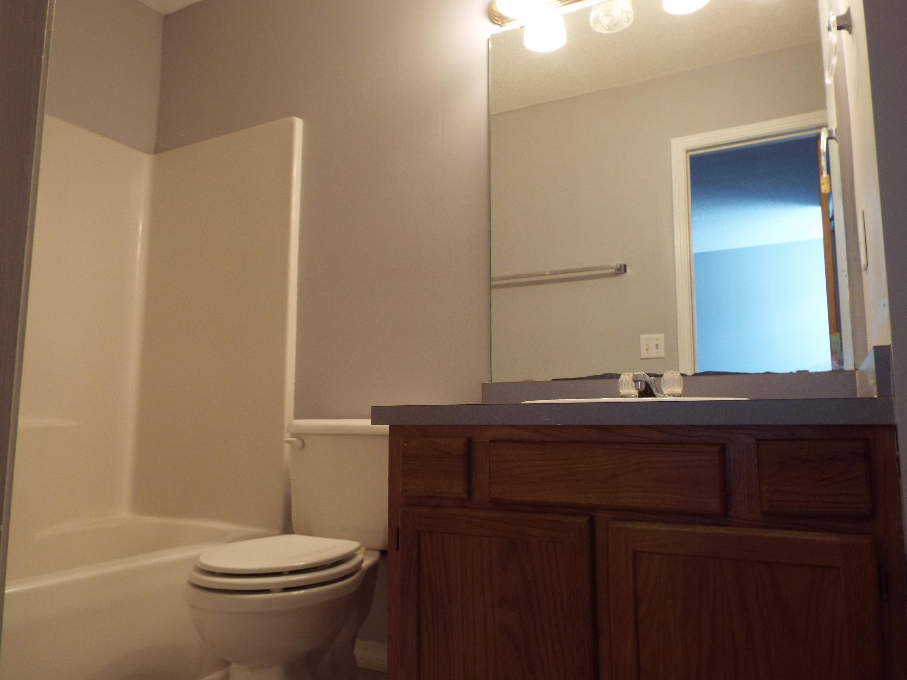 FOREST OAKS PH 1 - Residential Lease