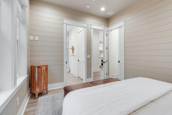 LAKESIDE AT BLUE MOUNTAIN BEACH - Residential Lease