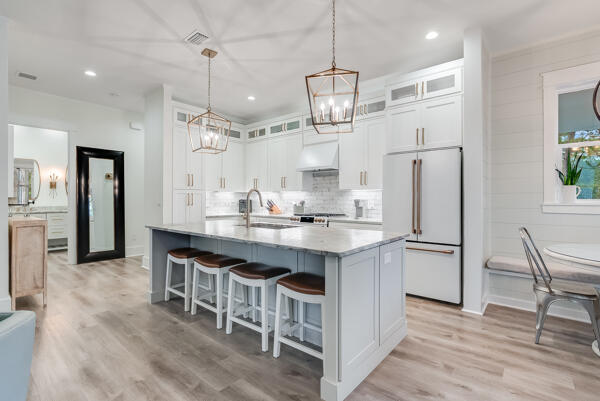 LAKESIDE AT BLUE MOUNTAIN BEACH - Residential Lease