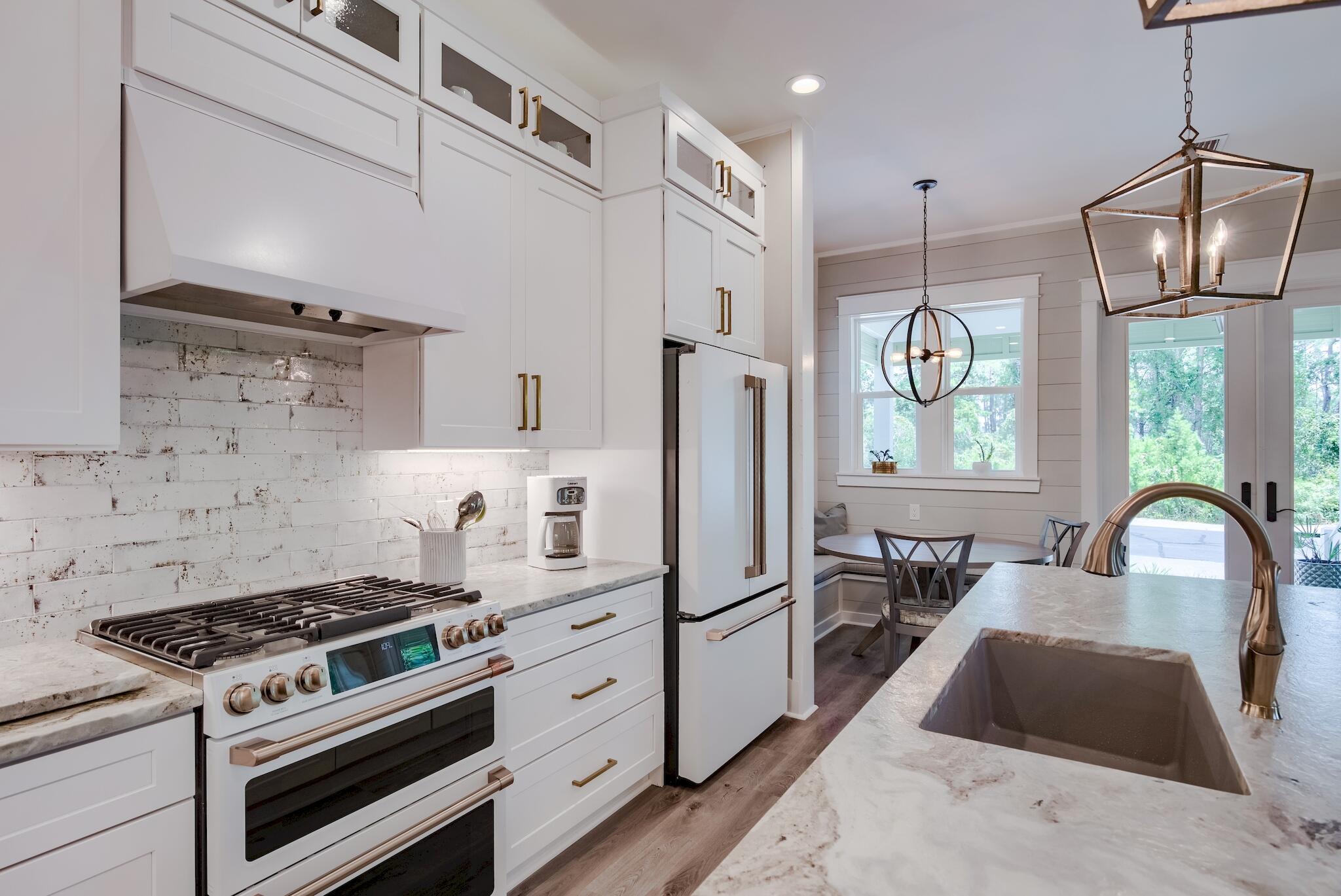 LAKESIDE AT BLUE MOUNTAIN BEACH - Residential Lease