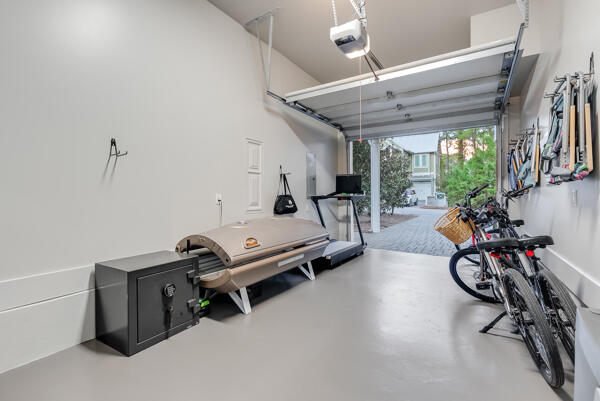 LAKESIDE AT BLUE MOUNTAIN BEACH - Residential Lease