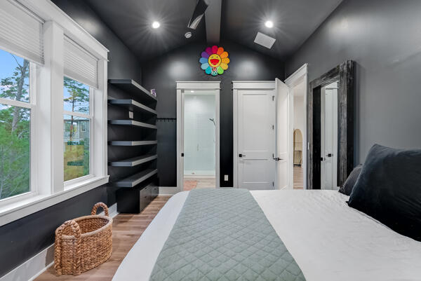 LAKESIDE AT BLUE MOUNTAIN BEACH - Residential Lease