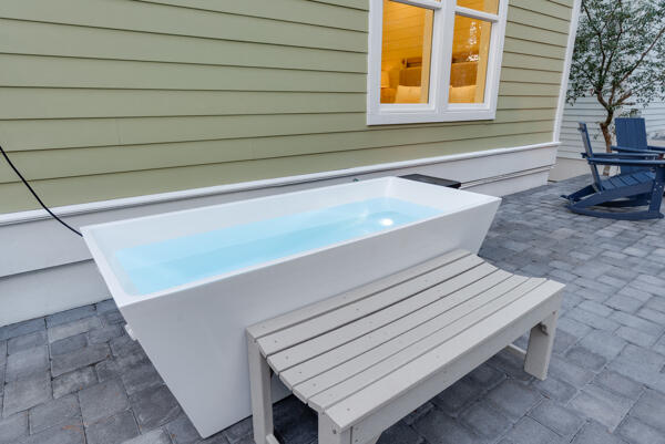 LAKESIDE AT BLUE MOUNTAIN BEACH - Residential Lease