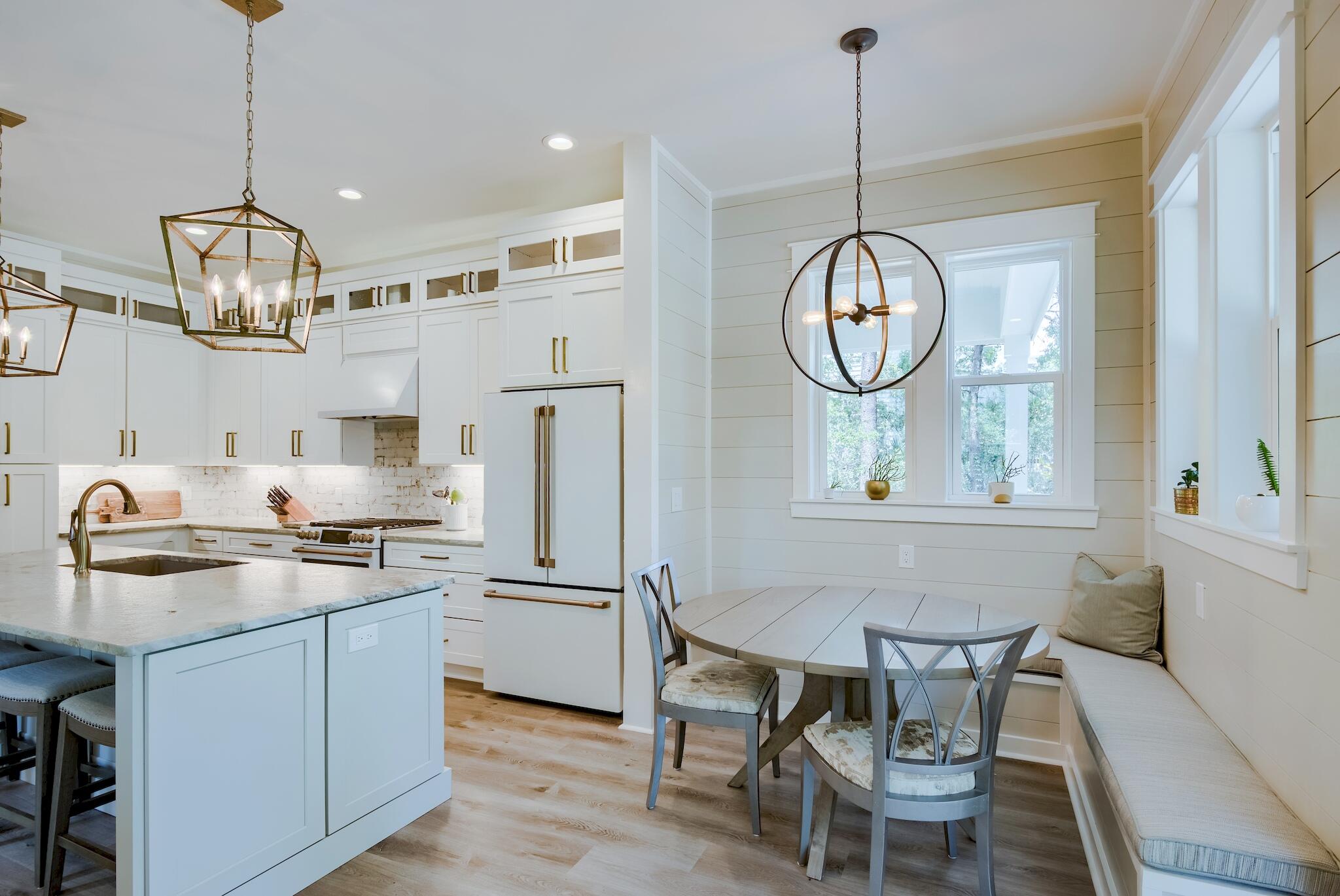 LAKESIDE AT BLUE MOUNTAIN BEACH - Residential Lease