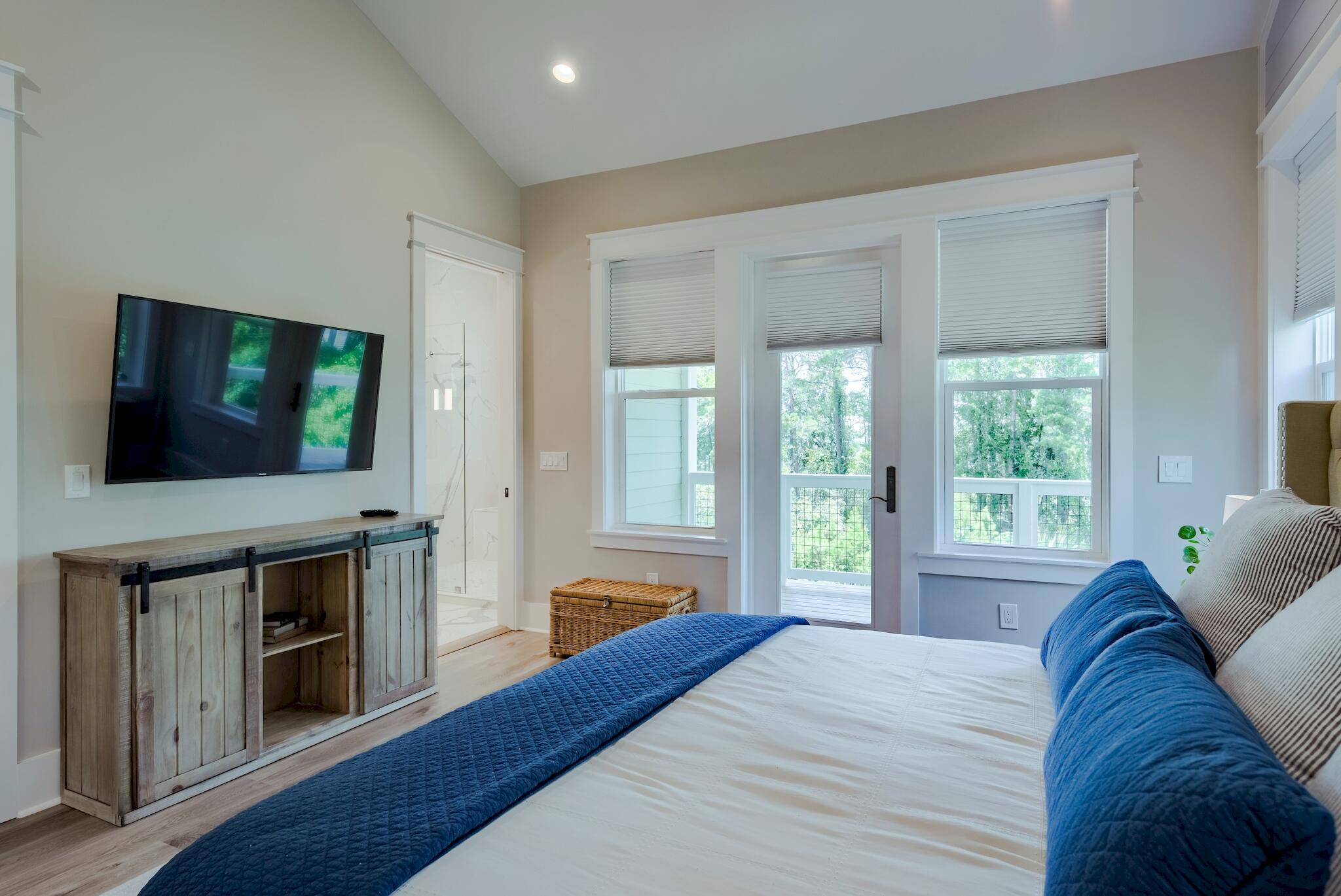 LAKESIDE AT BLUE MOUNTAIN BEACH - Residential Lease