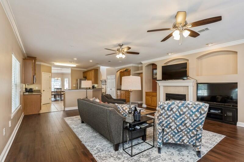MEDITERRANEAN VILLAGE AT BLUEWATER BAY - Residential