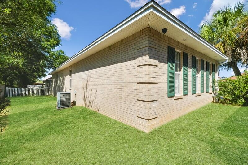 MEDITERRANEAN VILLAGE AT BLUEWATER BAY - Residential