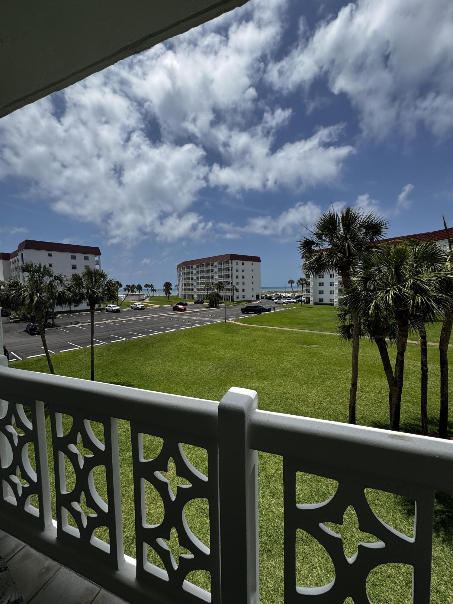 EL MATADOR UNIT 133 - Residential