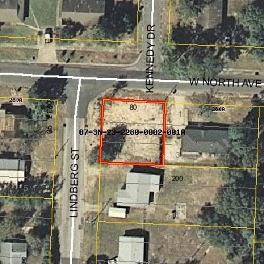 VACANT CORNER LOT. Current land use SFR, however future land use MDR. Lot is level and was cleared in 2009. City map shows this as three lot combine to one...this property could have a duplex built. Buyer should verify all information deemed important to the purchase of this property.