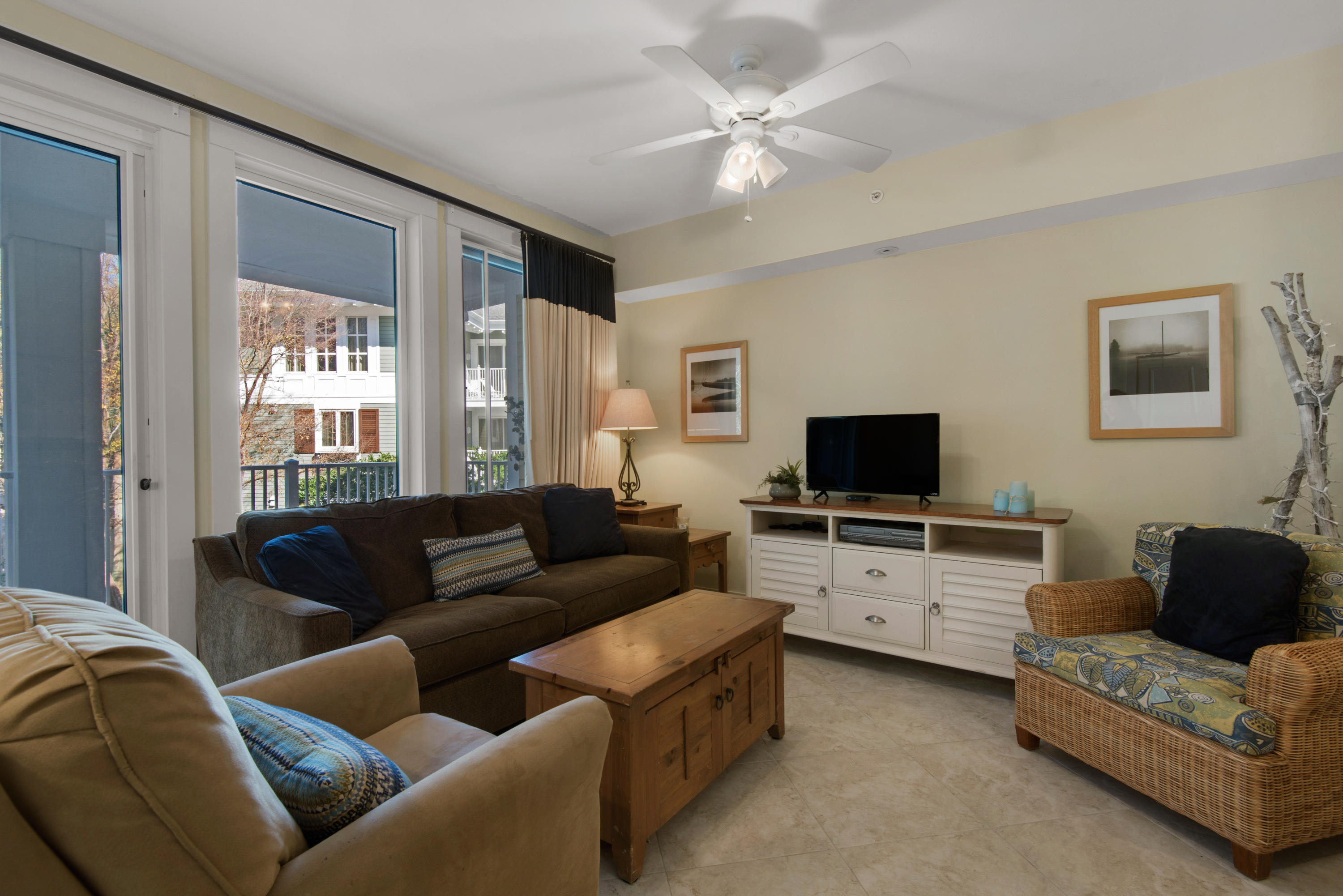 OBSERVATION POINT - Residential