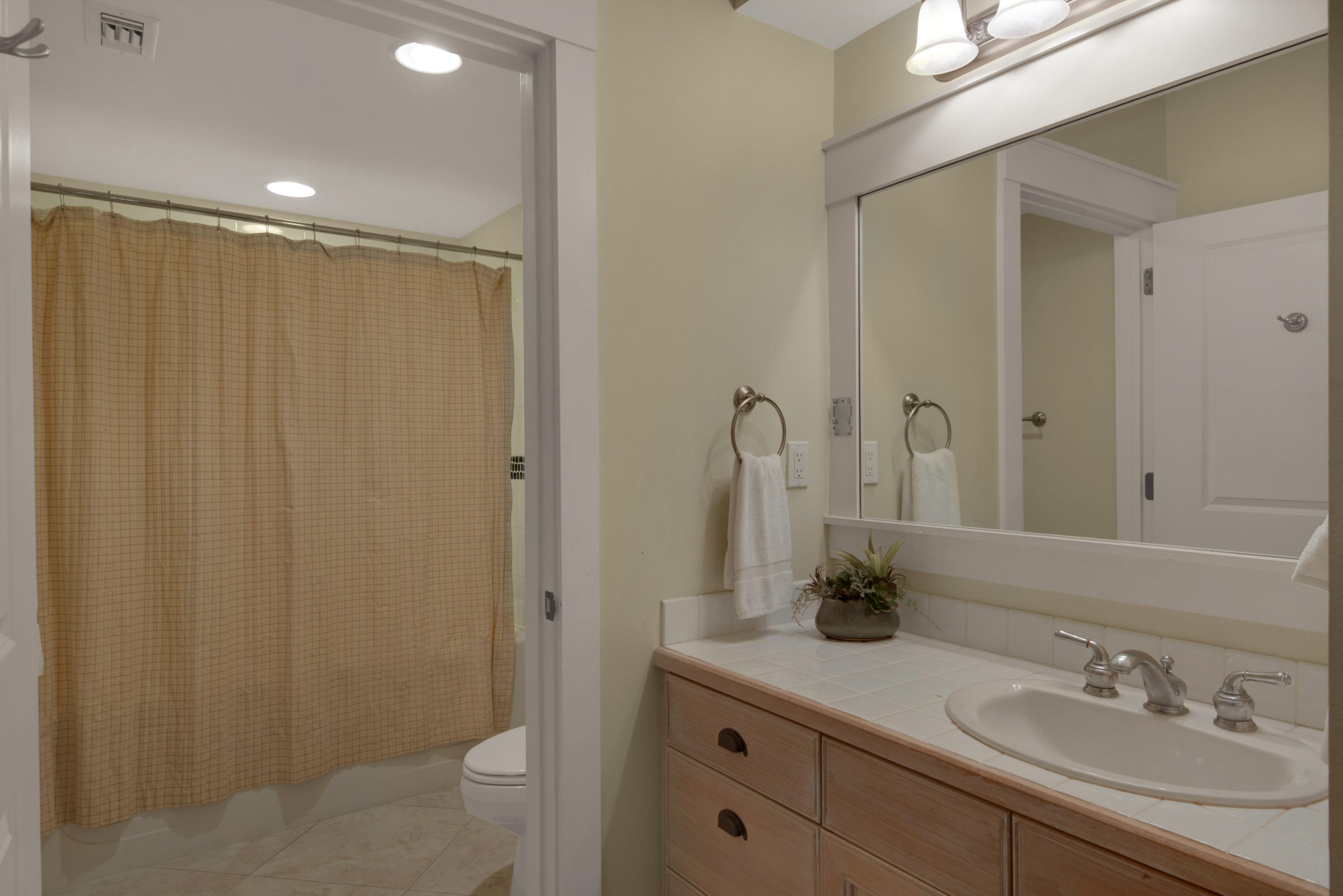 OBSERVATION POINT - Residential