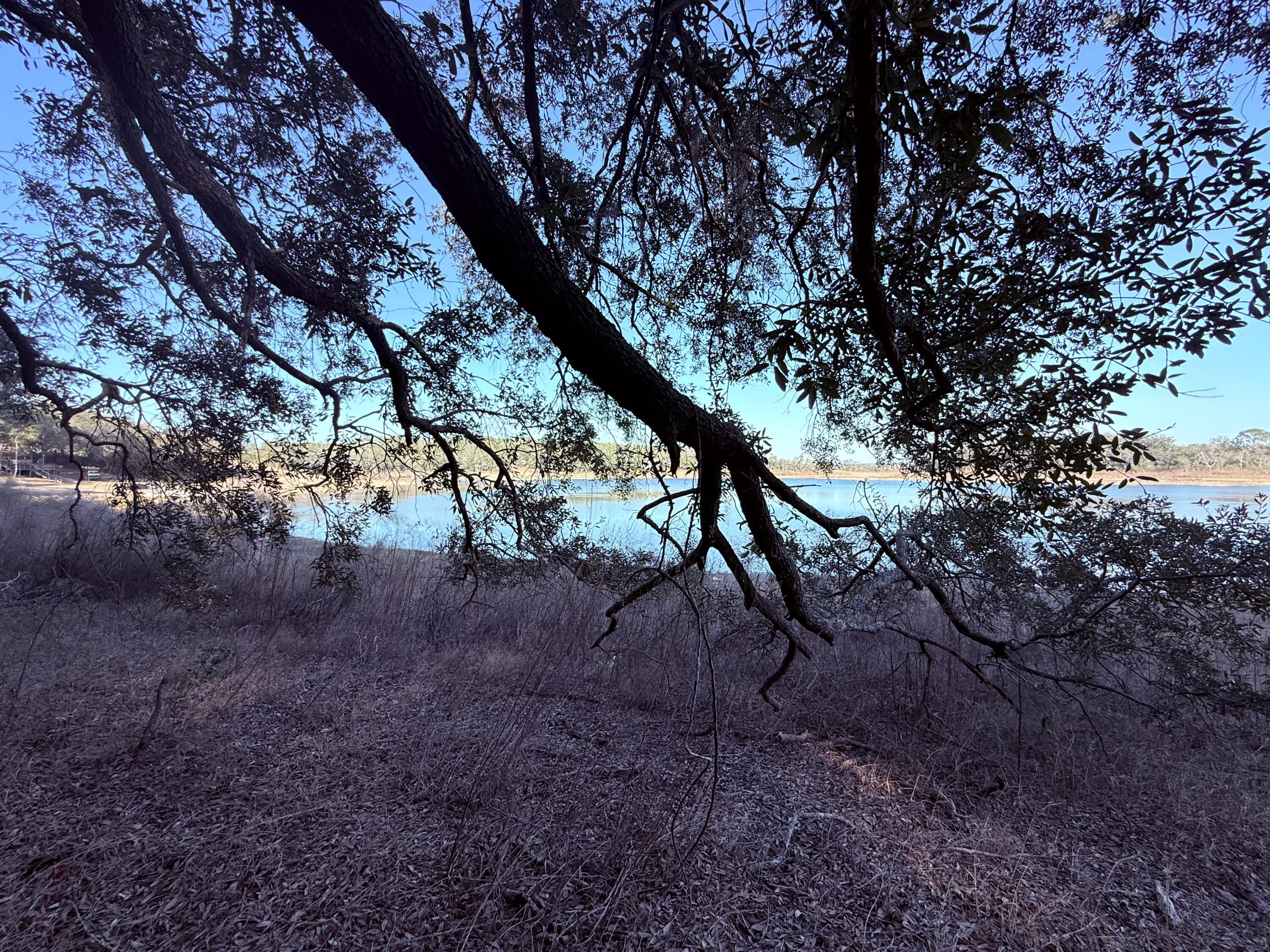 RIVER LAKE SUB - Land