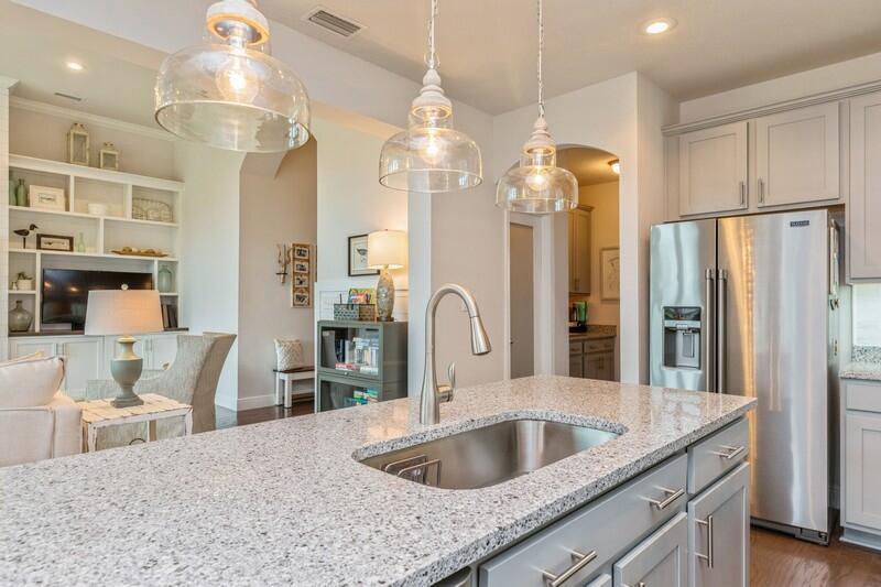 HAMMOCK BAY - Residential