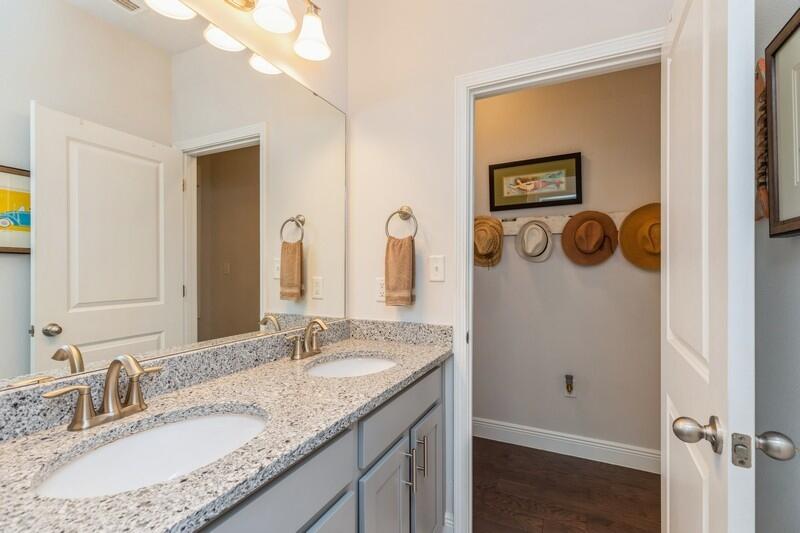 HAMMOCK BAY - Residential