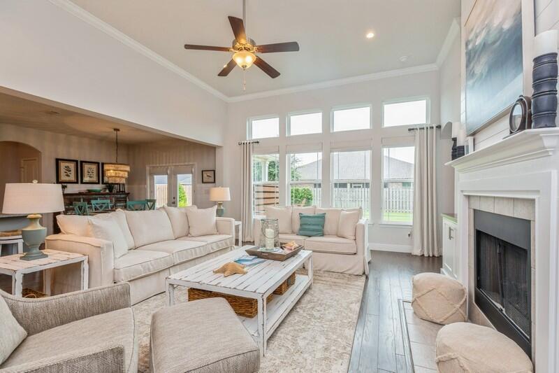 HAMMOCK BAY - Residential
