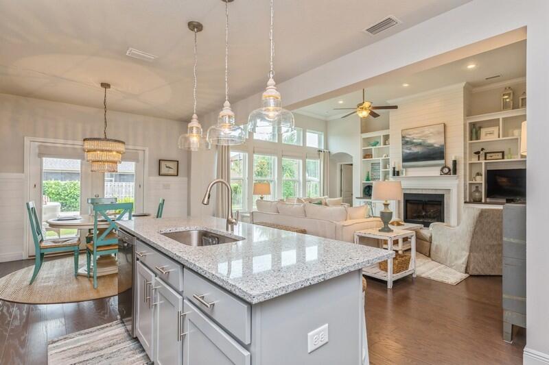 HAMMOCK BAY - Residential