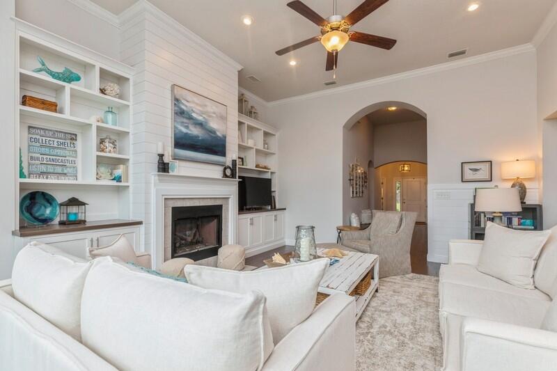 HAMMOCK BAY - Residential