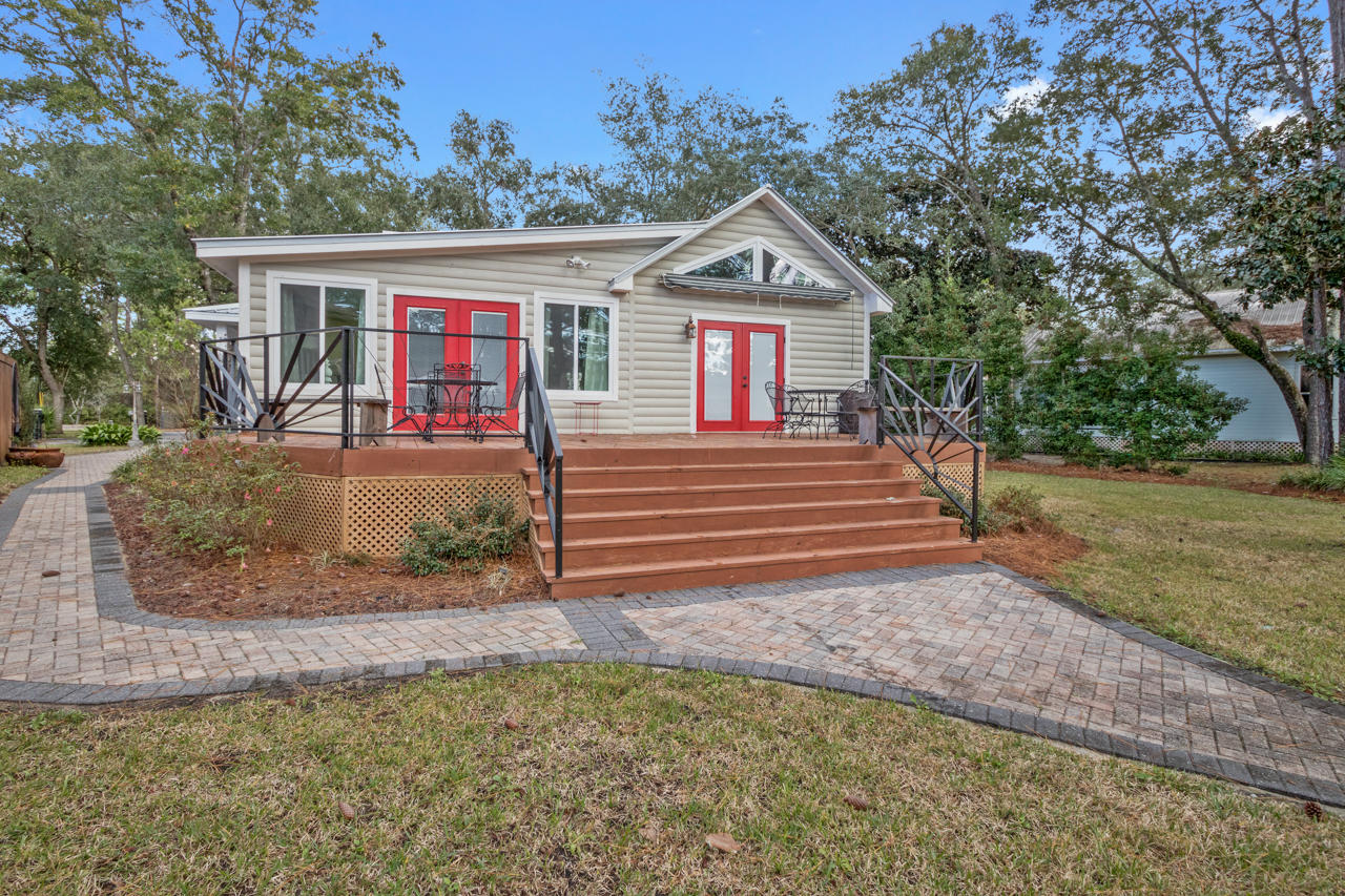 SANTA ROSA BEACH ESTATES - Residential