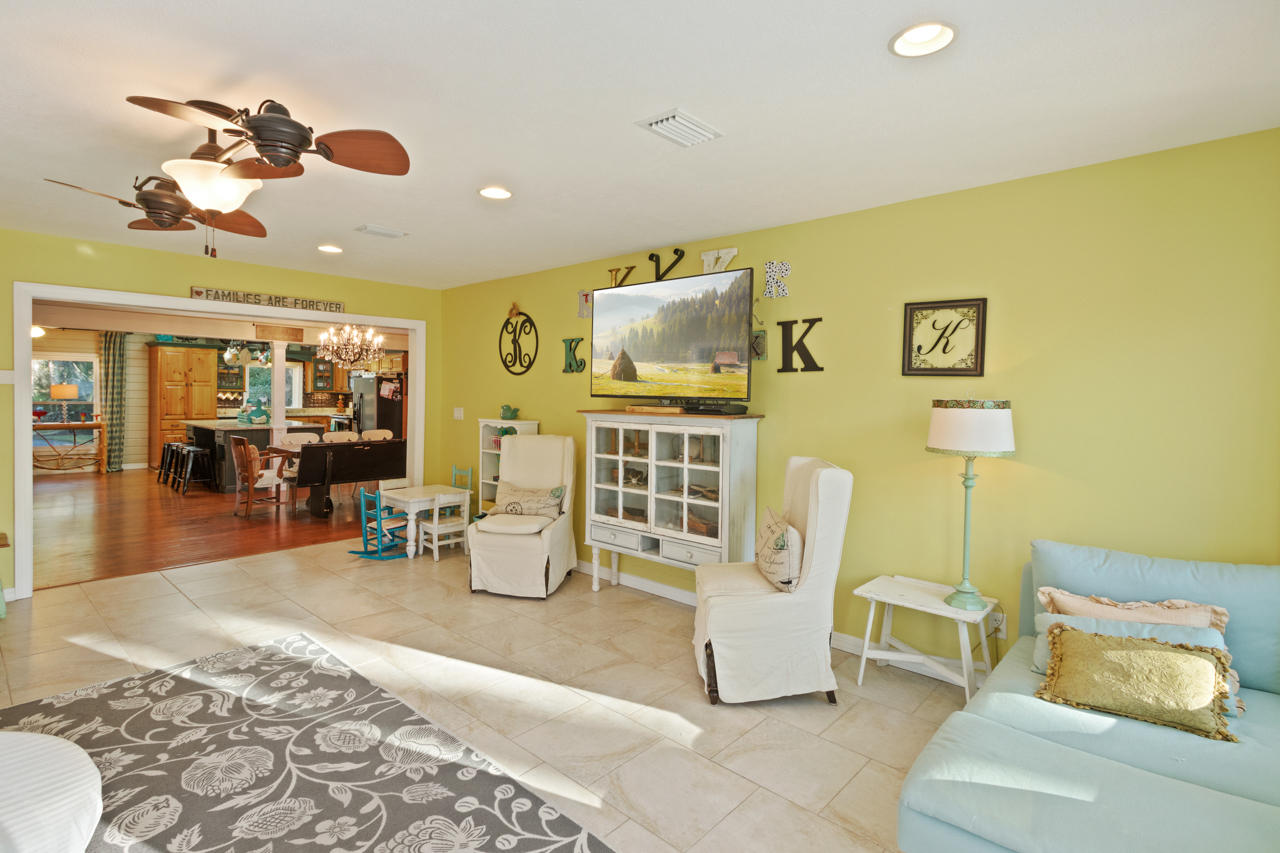 SANTA ROSA BEACH ESTATES - Residential