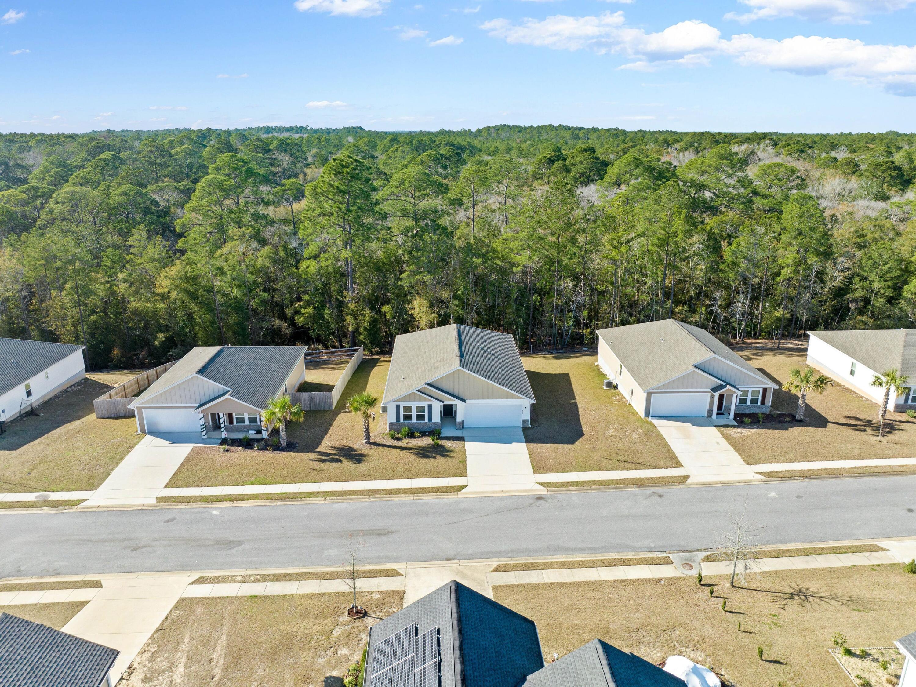 CROSS CREEK ESTATES - Residential