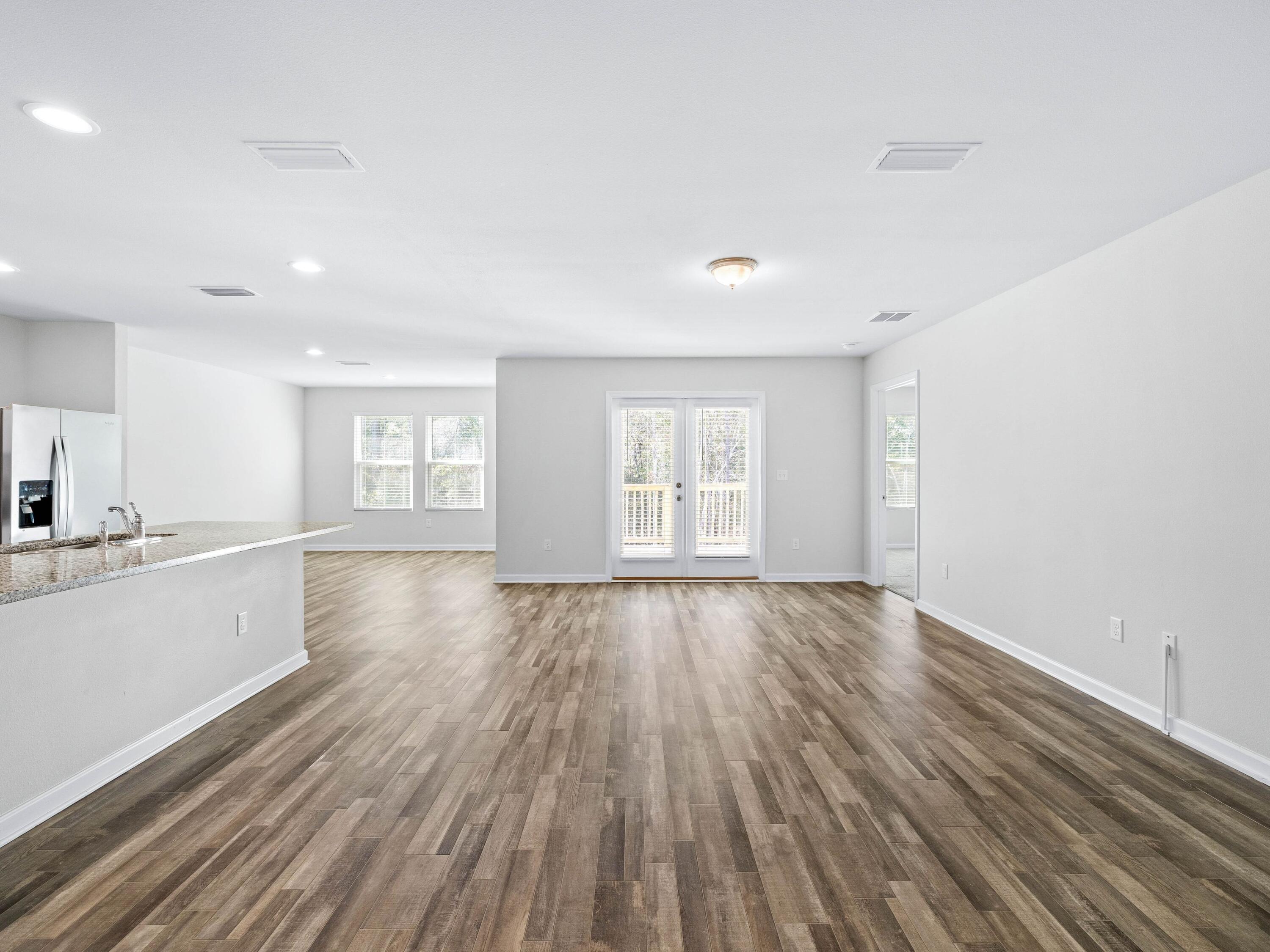 CROSS CREEK ESTATES - Residential
