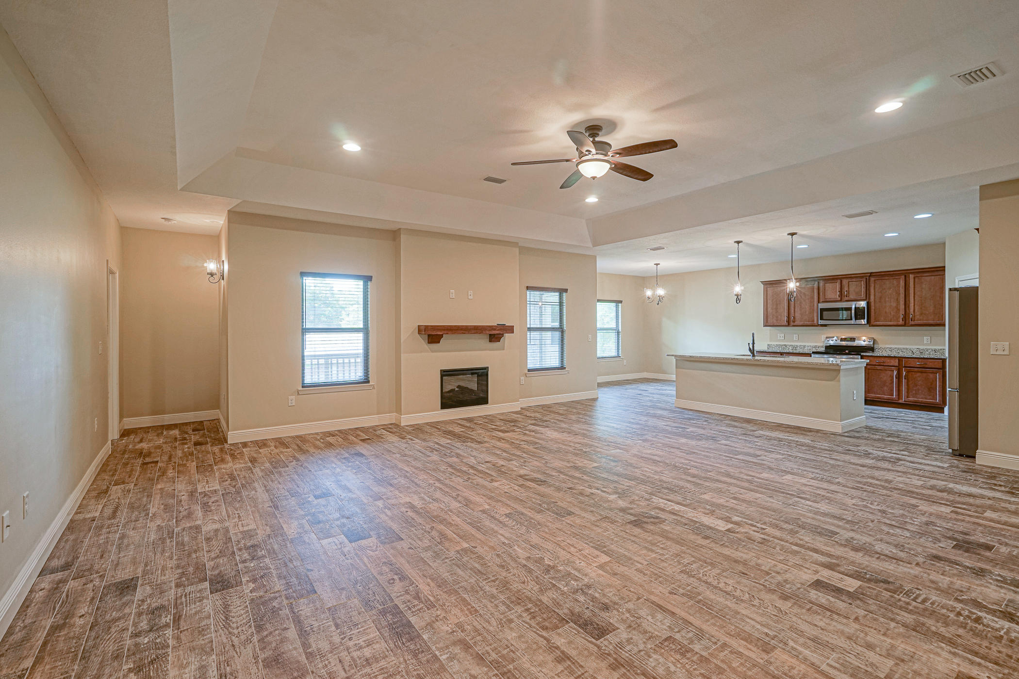 CRESTVIEW - Residential