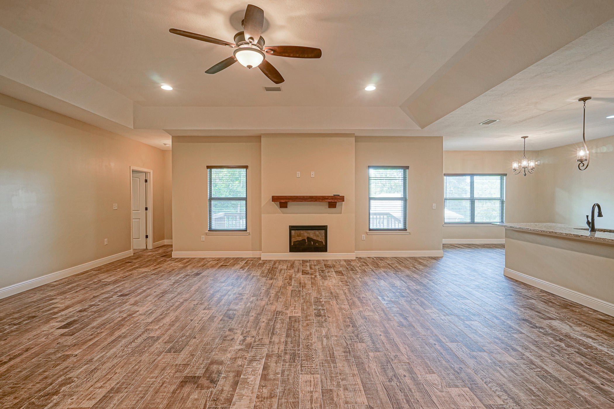 CRESTVIEW - Residential