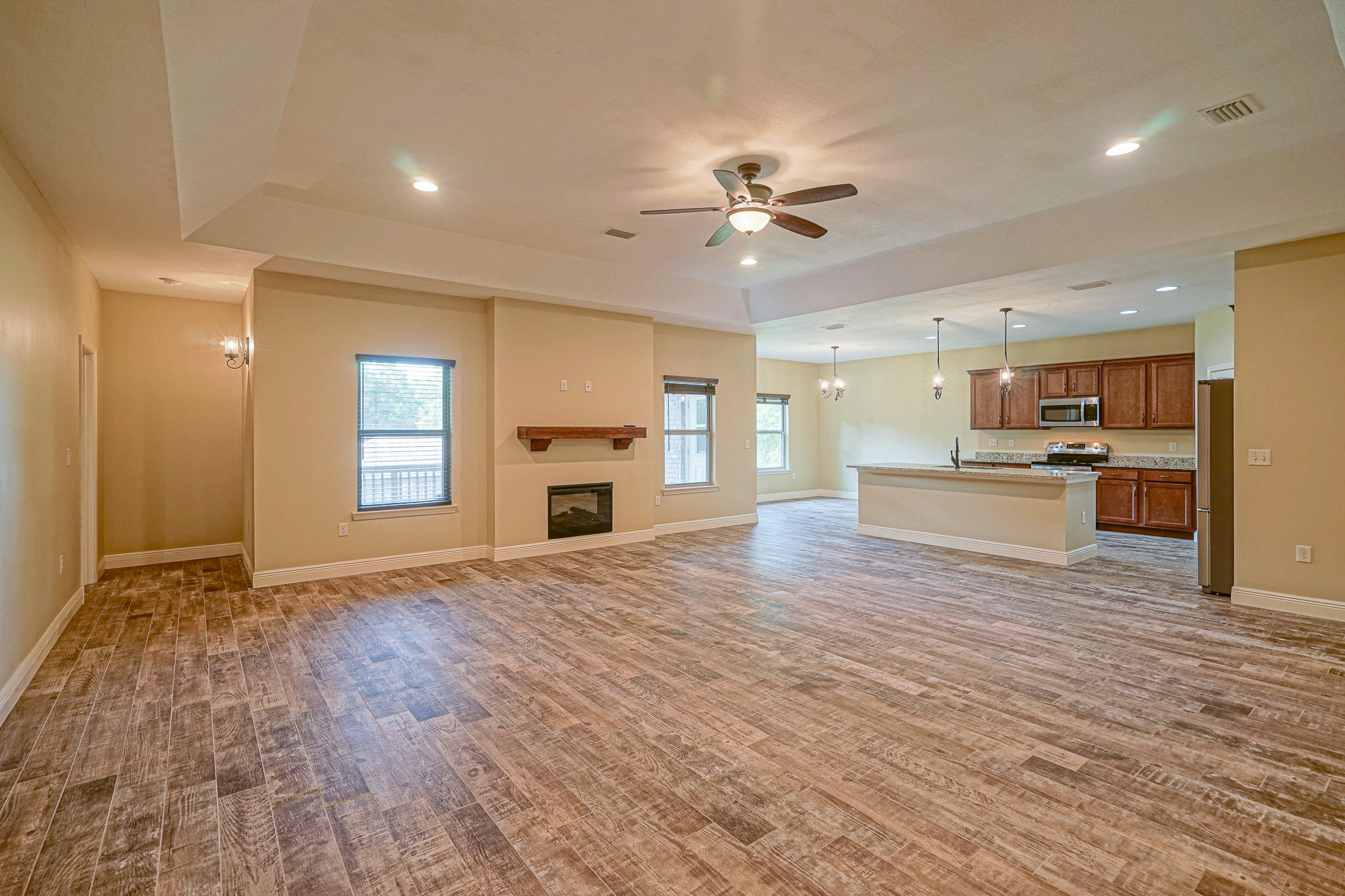 CRESTVIEW - Residential