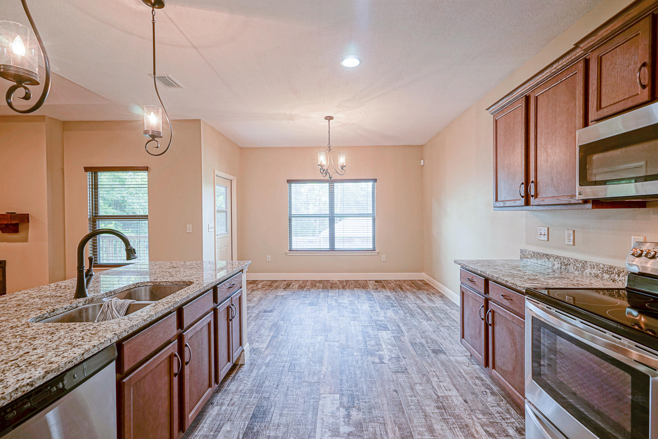 CRESTVIEW - Residential