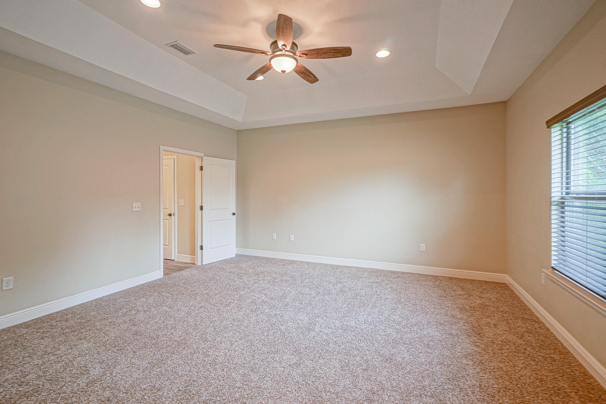 CRESTVIEW - Residential