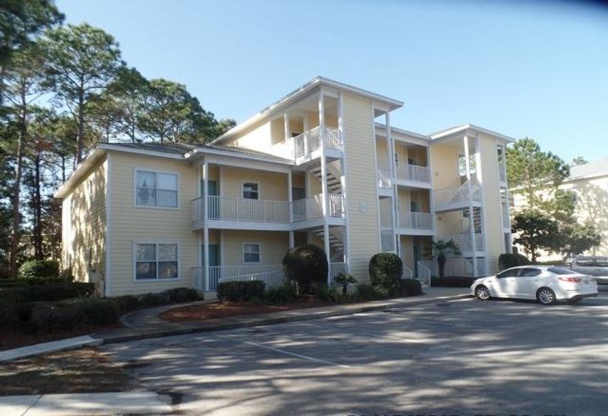 REO ~ Top Floor End Unit at Point of View!! This 2 Bd / 2 Ba offers fresh paint through out & new kitchen appliances! This entire unit features tile floors. Point of View is just minutes to Grand Blvd & Sandestin making shopping & dining easy! Don't miss out on this great opportunity. This property is eligible under the Freddie Mac First Look Initiative through February 15, 2017.