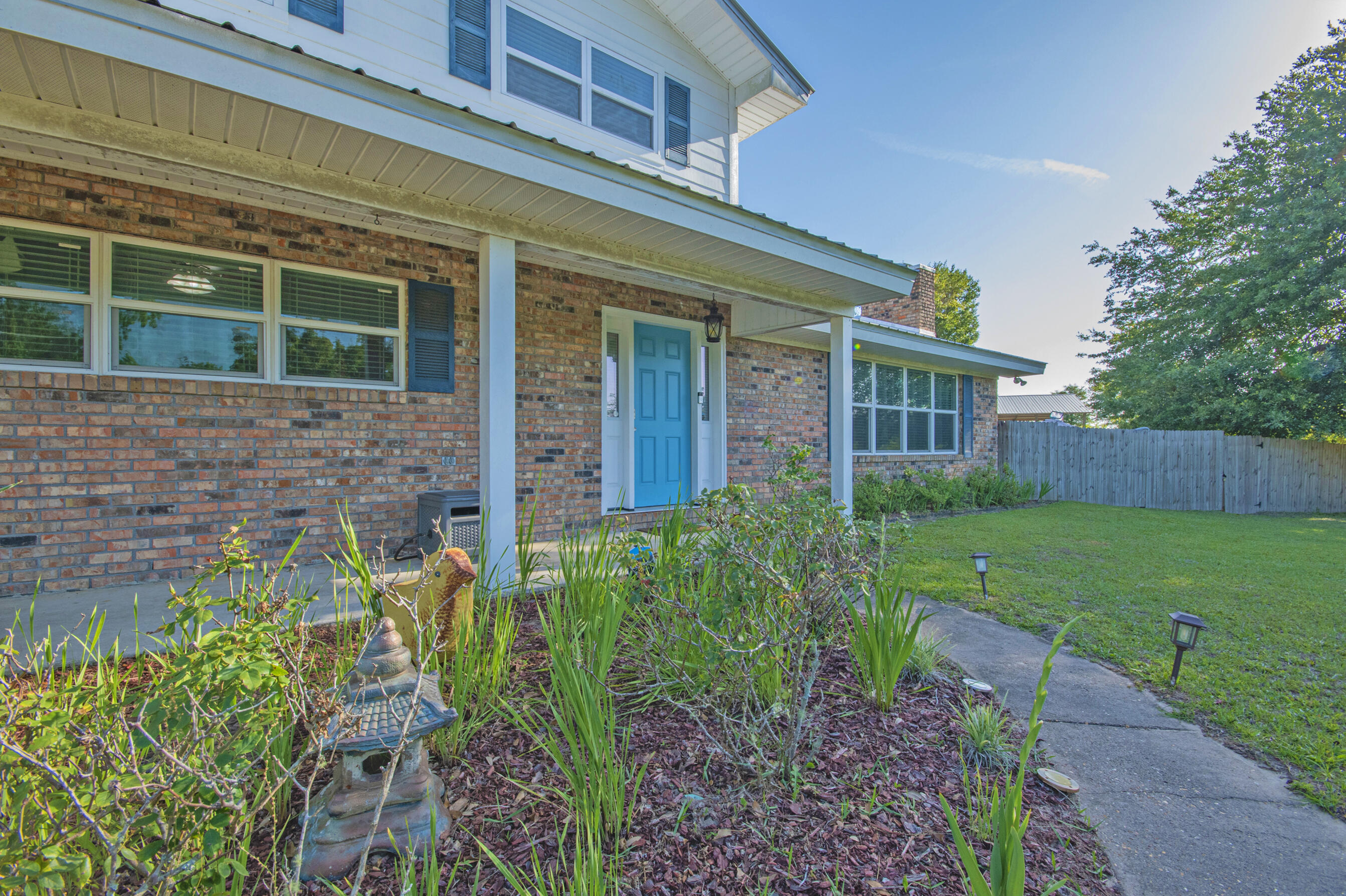 NO RECORDED SUBDIVISION - Residential