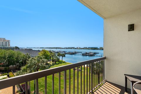 A home in Fort Walton Beach