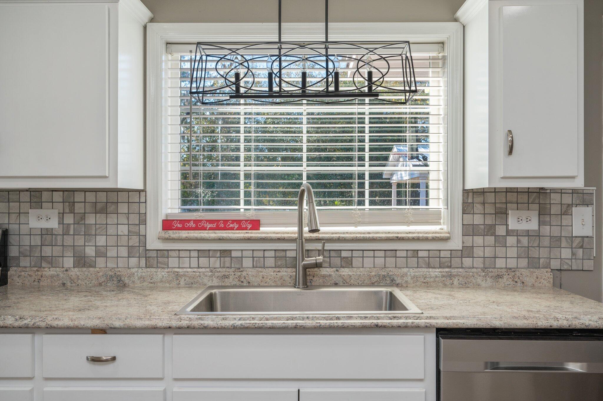 HUGHES ADD FLORALA - Residential