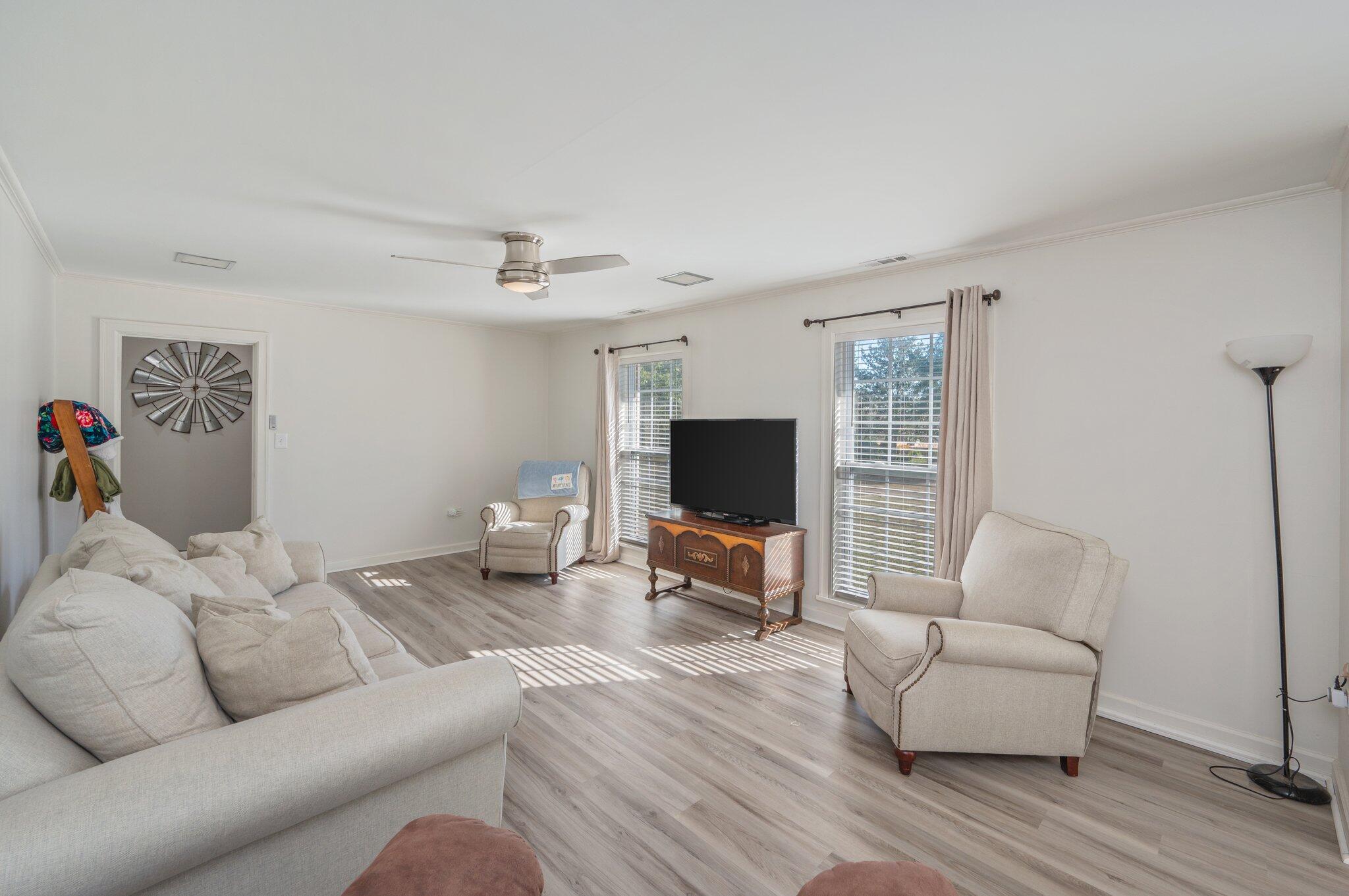 HUGHES ADD FLORALA - Residential