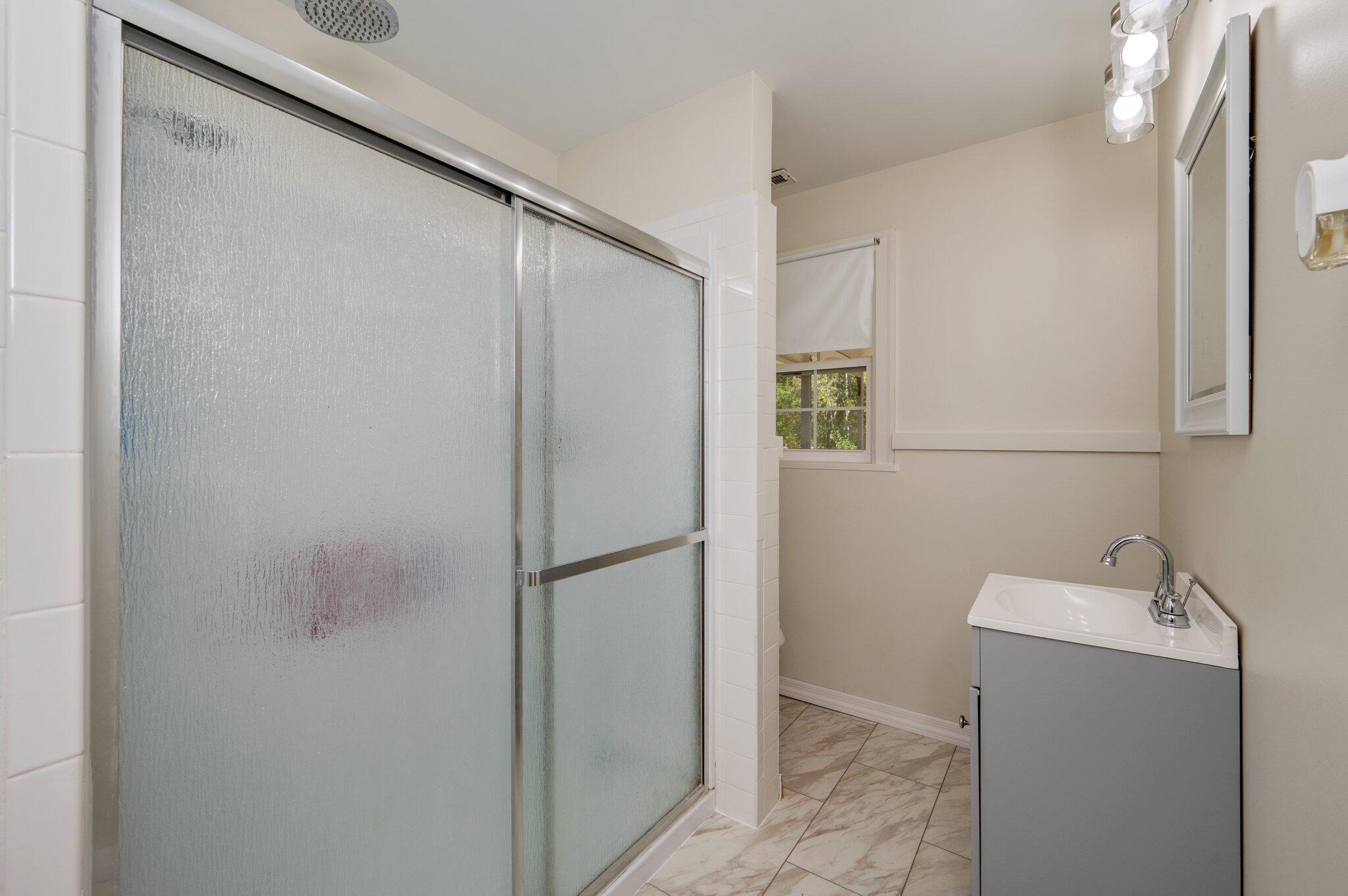 HUGHES ADD FLORALA - Residential