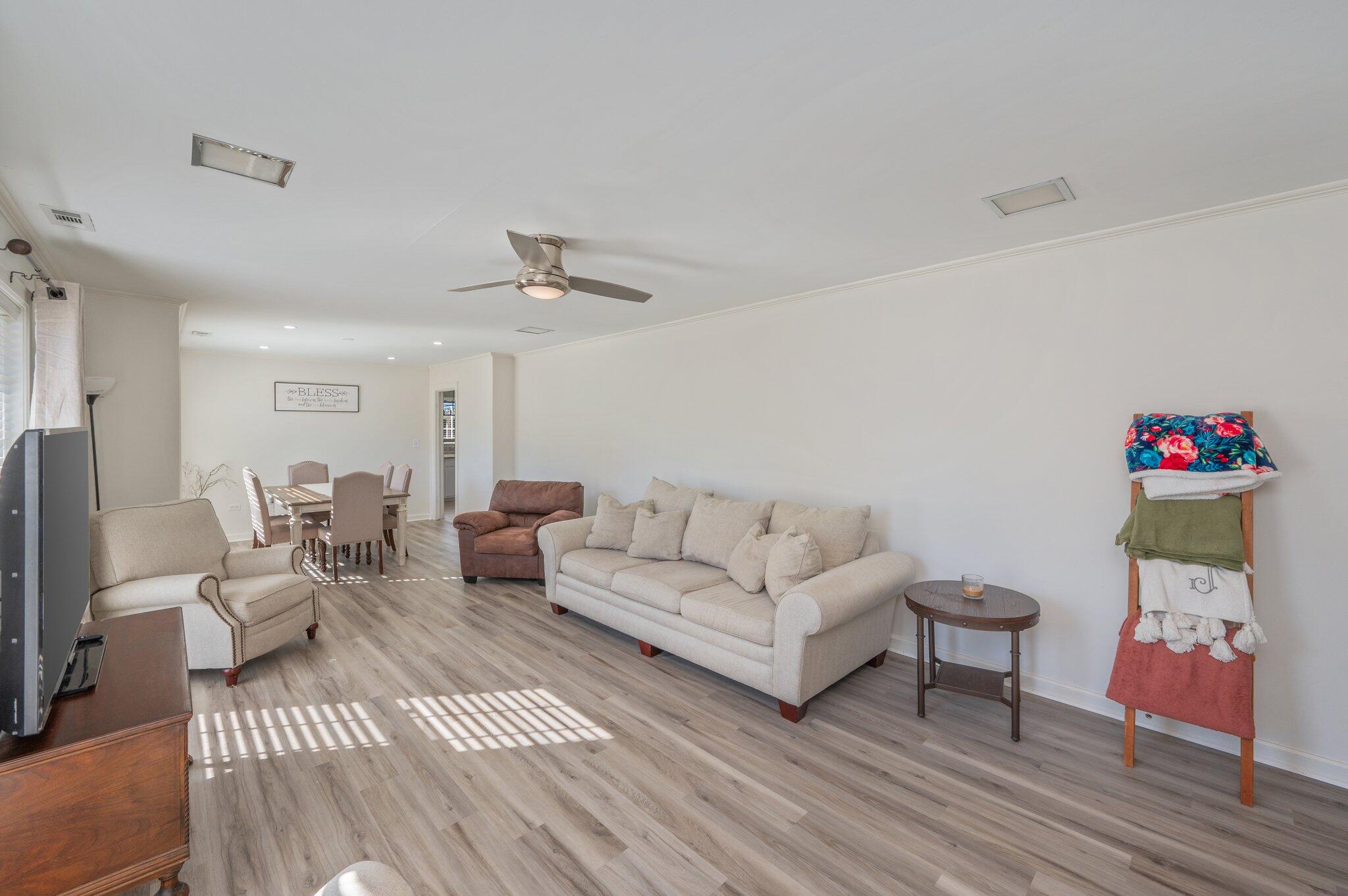 HUGHES ADD FLORALA - Residential