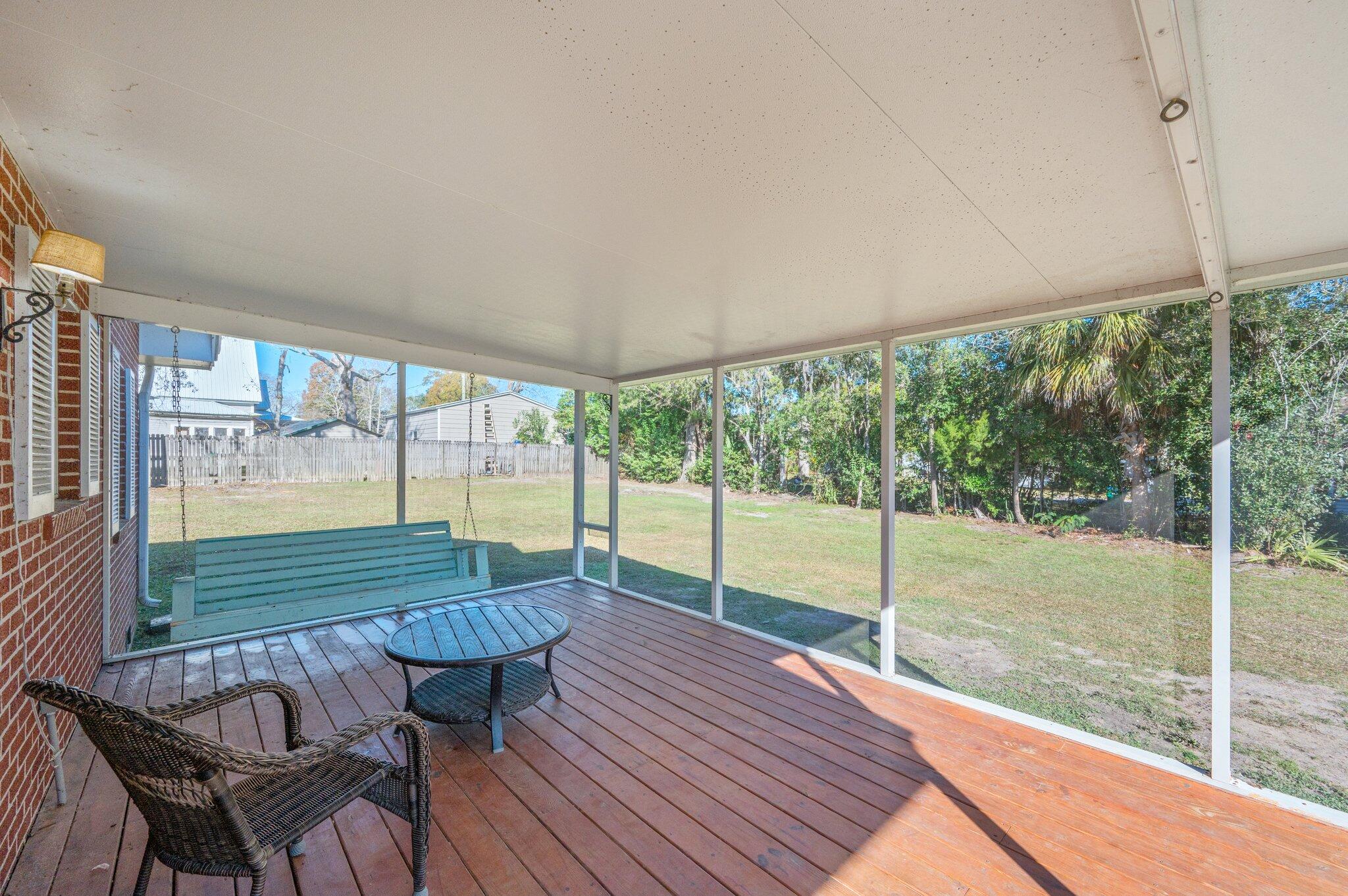 HUGHES ADD FLORALA - Residential