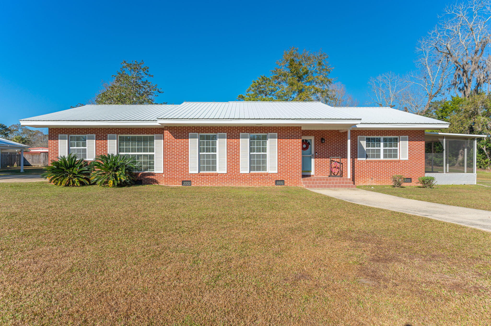 HUGHES ADD FLORALA - Residential
