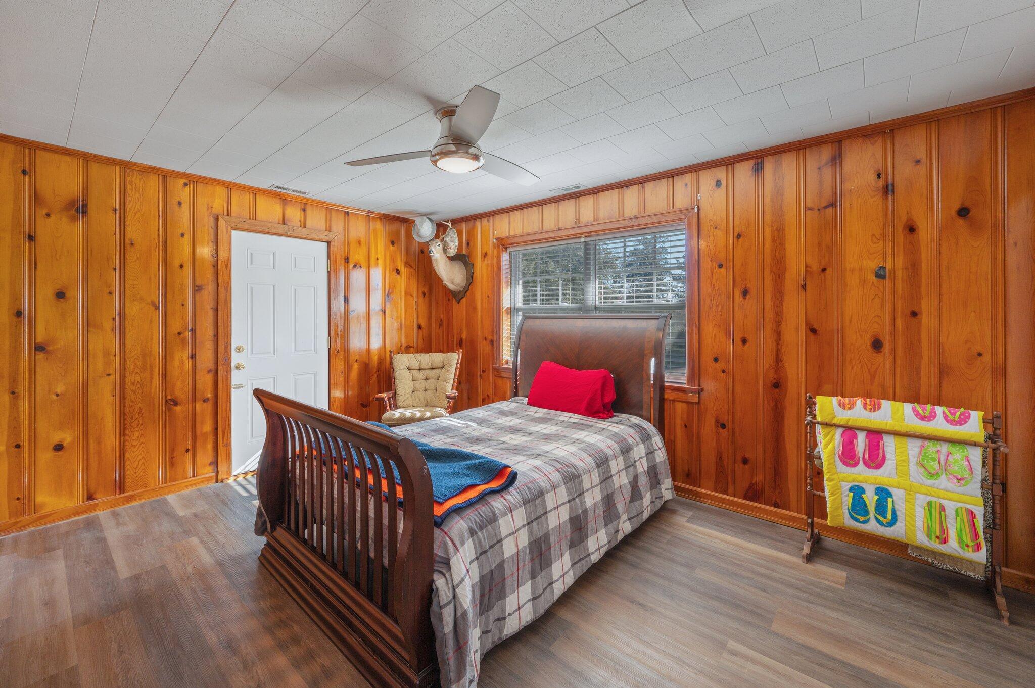 HUGHES ADD FLORALA - Residential