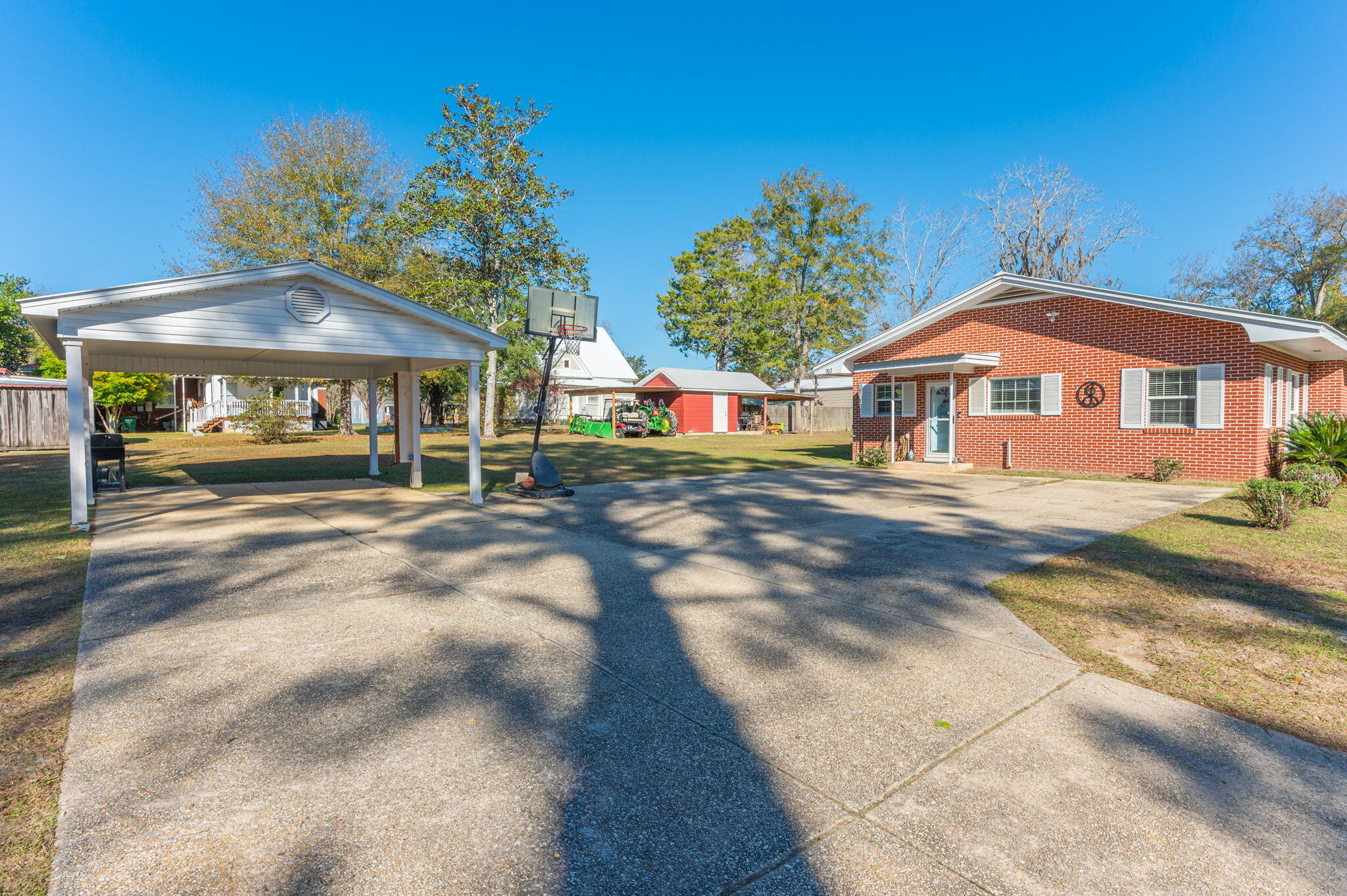 HUGHES ADD FLORALA - Residential