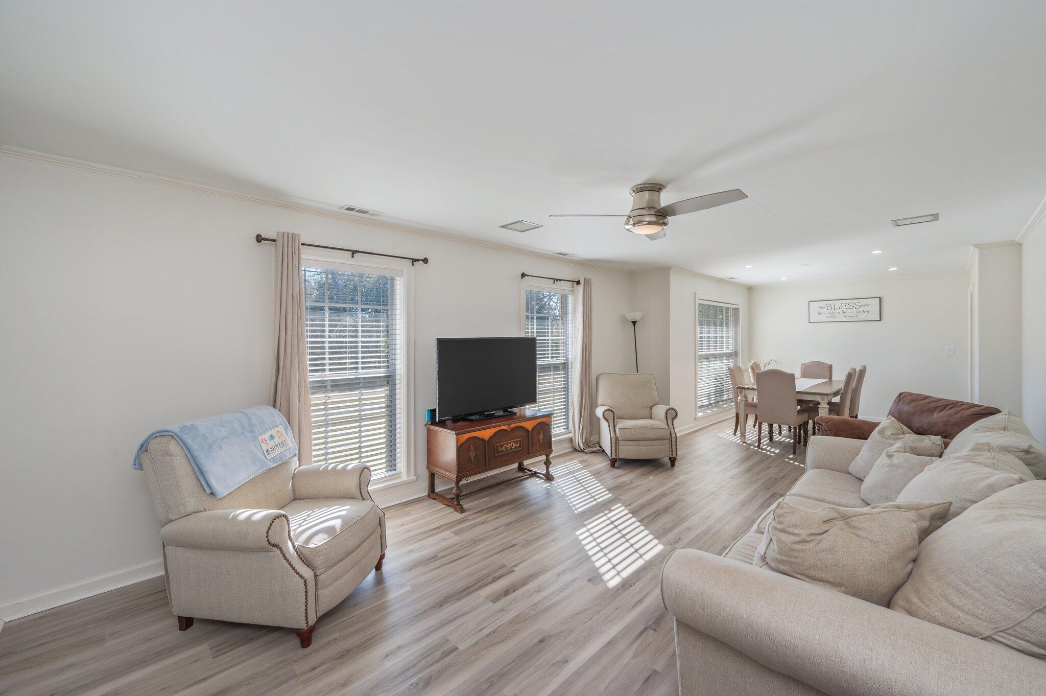 HUGHES ADD FLORALA - Residential