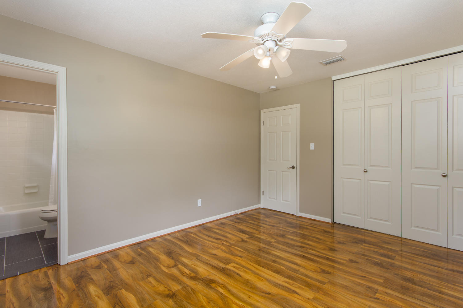 ELLIOTTS POINT 10TH ADDN - Residential