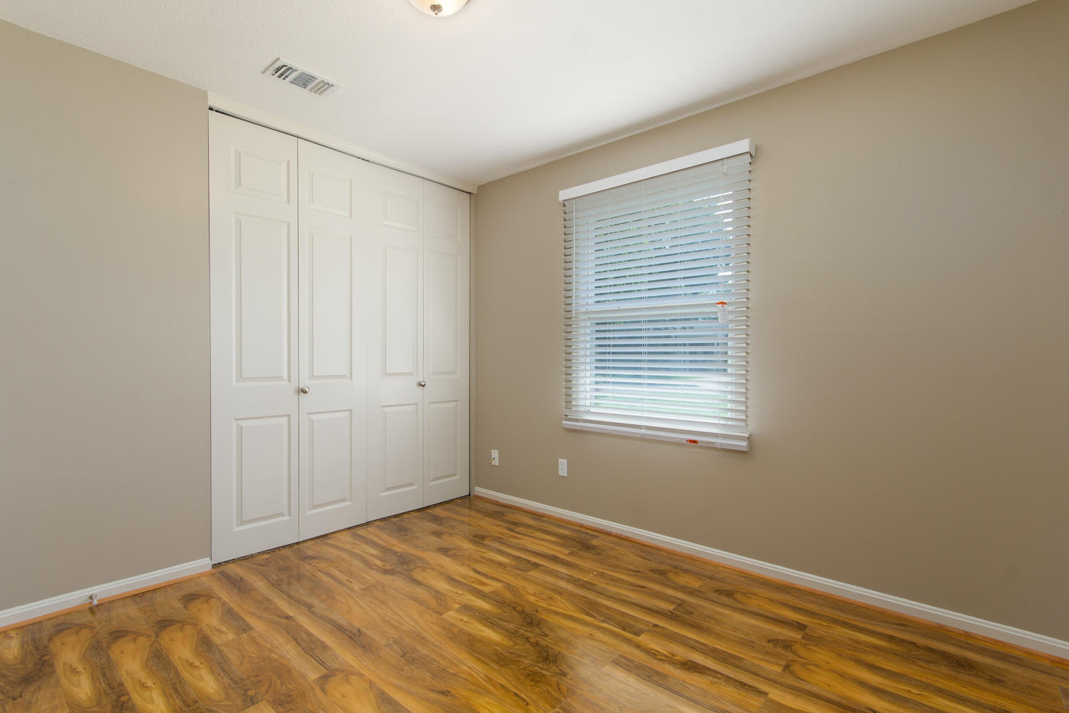 ELLIOTTS POINT 10TH ADDN - Residential