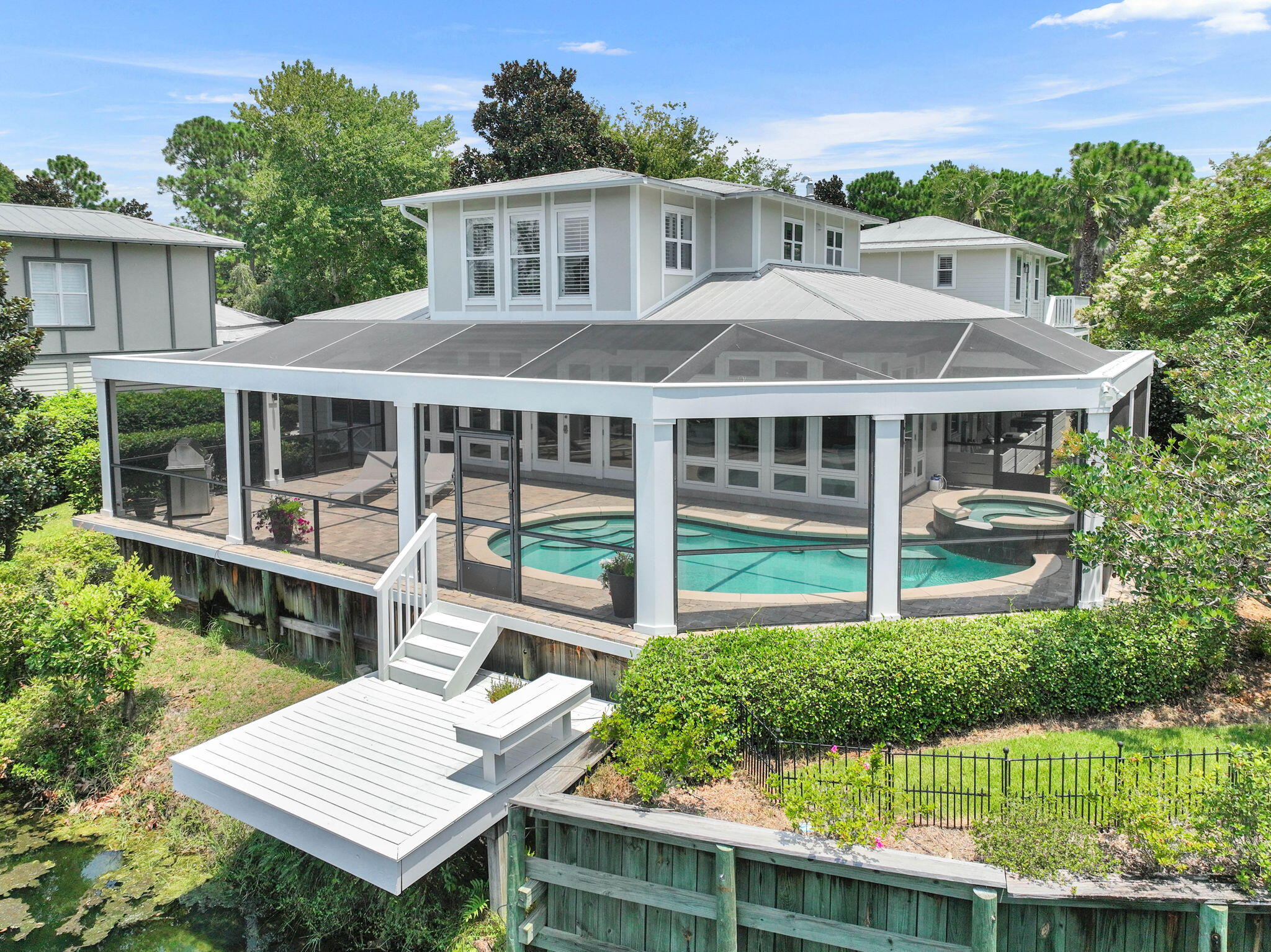 PRESTWICK PLACE - Residential