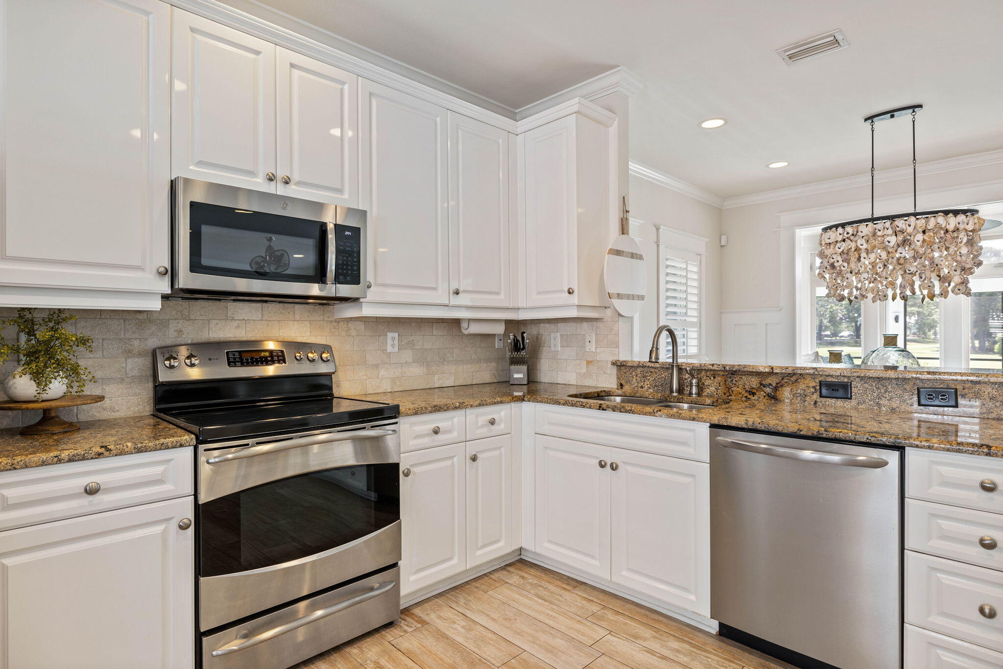 PRESTWICK PLACE - Residential