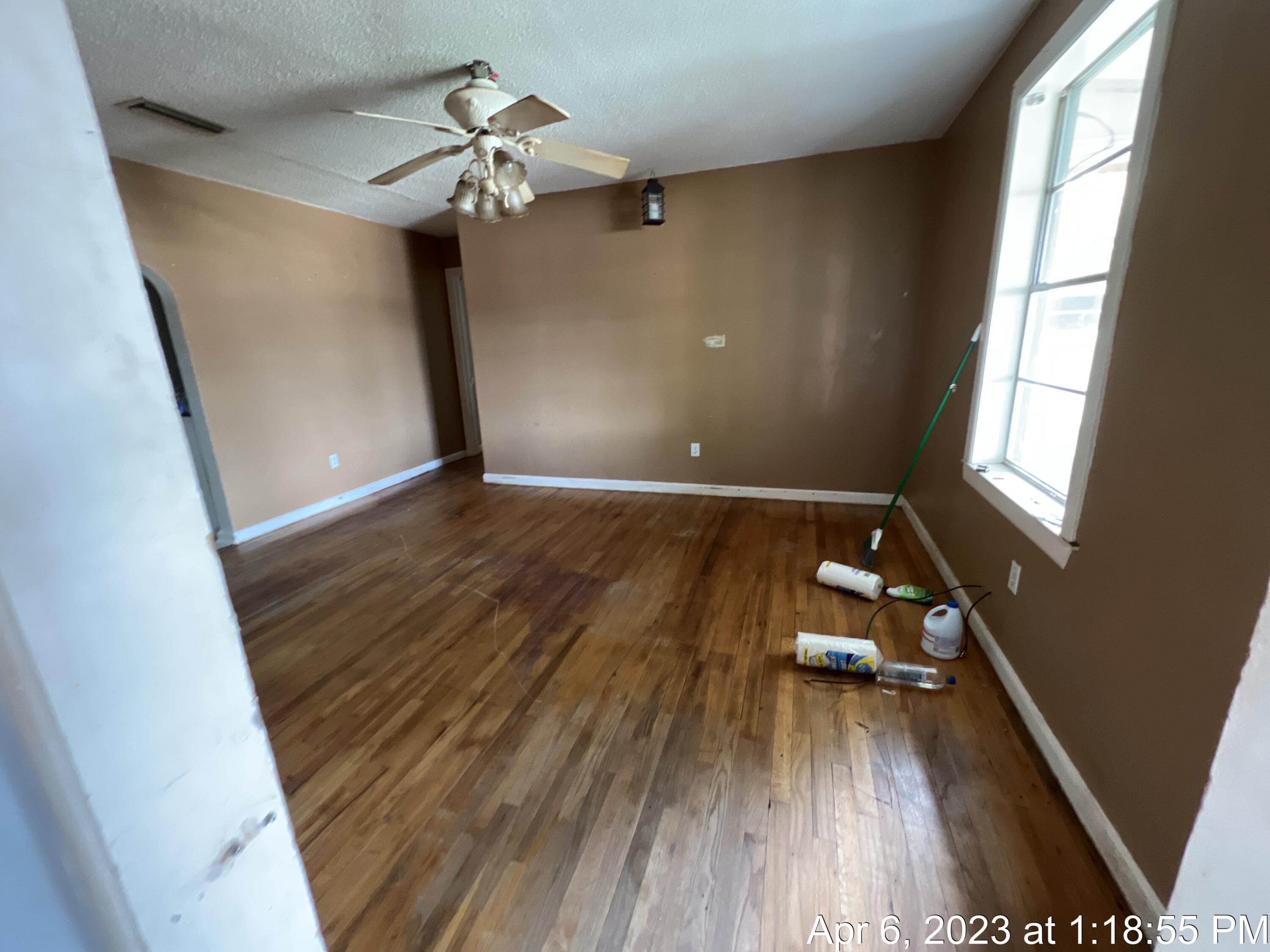 GARNIERS BEACH - Residential